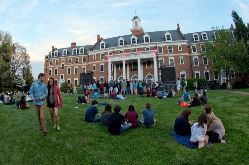 Students at a concert on the Graduate Life Center lawn